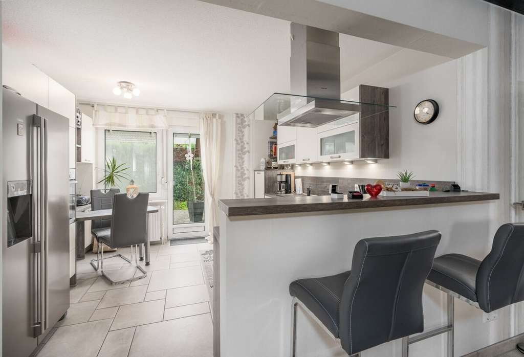 Immobilie in Hipstedt - Hipstedt | Großzügiges Architektenhaus mit Kamin, Garten und viel Platz für die Familie - Bild 4