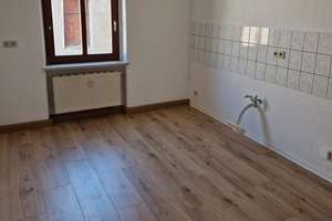 Zentral gelegene Wohnung mit Tageslichtbad und Wohnküche! – Die vollständige Adresse der Immobilie erhältst du vom Anbieter., 1662 Meißen – Vorschaubild 4