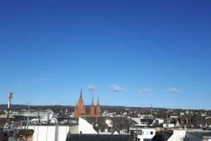5 Zimmer - Maisonette / Küche,  2 Bäder,  mitten in der Stadt mit einer großen Terrasse/ ruhig – Die vollständige Adresse der Immobilie erhältst du vom Anbieter., 65185 Mitte, Wiesbaden – Vorschaubild 4