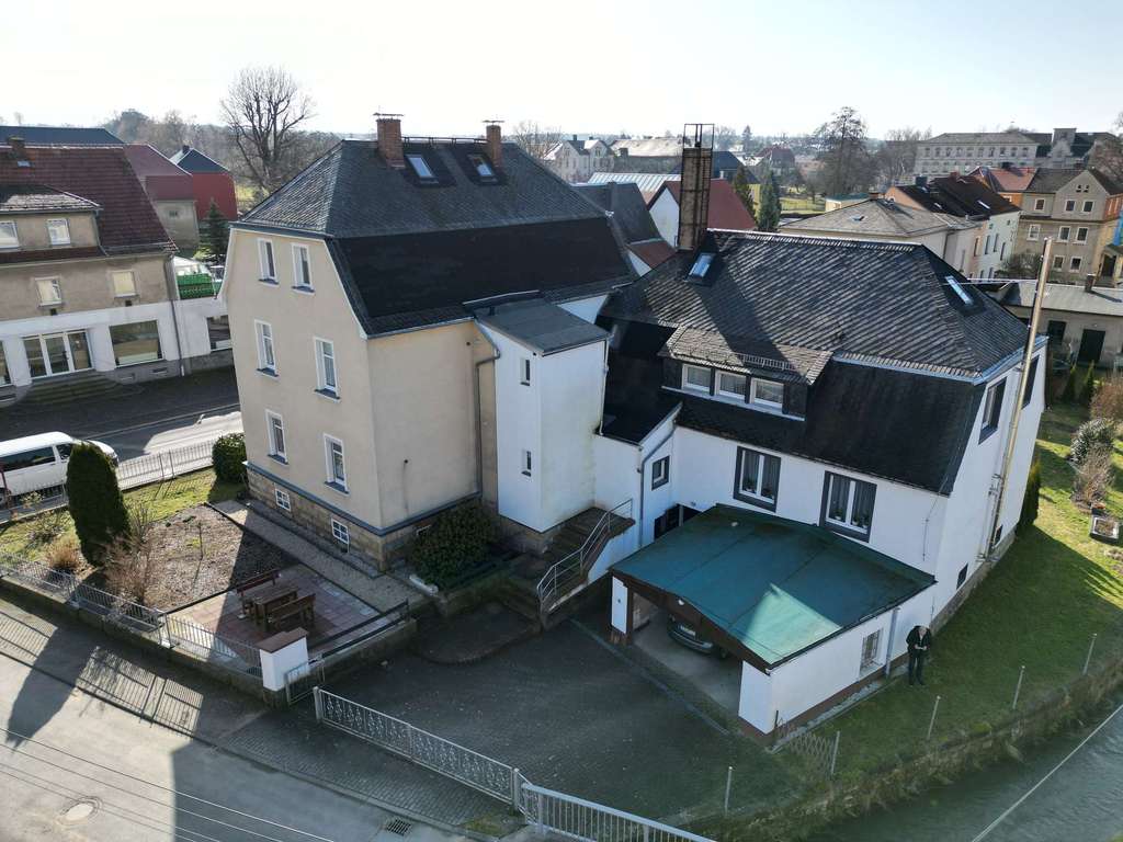 Immobilie in Großröhrsdorf - Top saniertes Einfamilienhaus mit zusätzlichem 3-Familienhaus - Bild 1