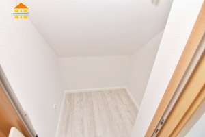 Dachgeschosstraum mit Dachterrasse, EBK und Tageslichtbad in Schloßchemnitz! – Ottostraße 10, 9113 Schloßchemnitz, Chemnitz – Vorschaubild 2