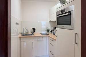 Besondere Lage, charmante 2 Zimmer Wohnung mit Balkon und Pkw-Stellplatz in Glücksburg (Ostsee) – Sandwighof 26, 24960 Glücksburg (Ostsee) – Vorschaubild 7