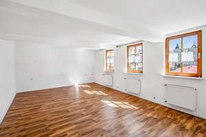 Denkmalgeschütztes Wohnhaus mit Hof und Nebengebäude im Herzen von Bad Camberg – Die vollständige Adresse der Immobilie erhältst du vom Anbieter., 65520 Bad Camberg – Vorschaubild 17