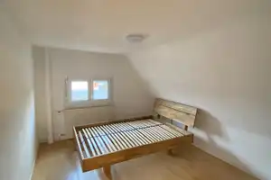 *3er-WG* Frisch renoviertes & möbliertes Haus in Hochschulnähe – Pforzheim – Vorschaubild 8