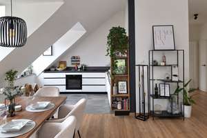 Neuwertige 2-Zimmer-Dachgeschosswohnung mit Balkon und Einbauküche ab 01.12.2026  frei – 40625 Gerresheim, Düsseldorf – Vorschaubild 6