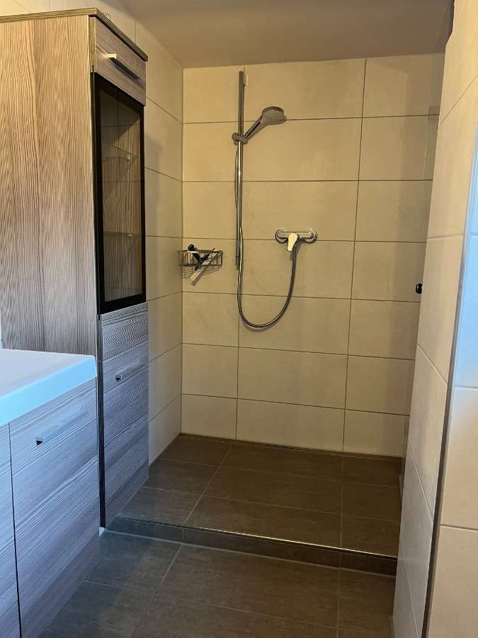 Immobilie in Ihrlerstein - Ein traumhafter Ausblick über das Donautal in Kelheim: großes Wohnhaus, sehr ruhig und schön gelegen - Bild 3