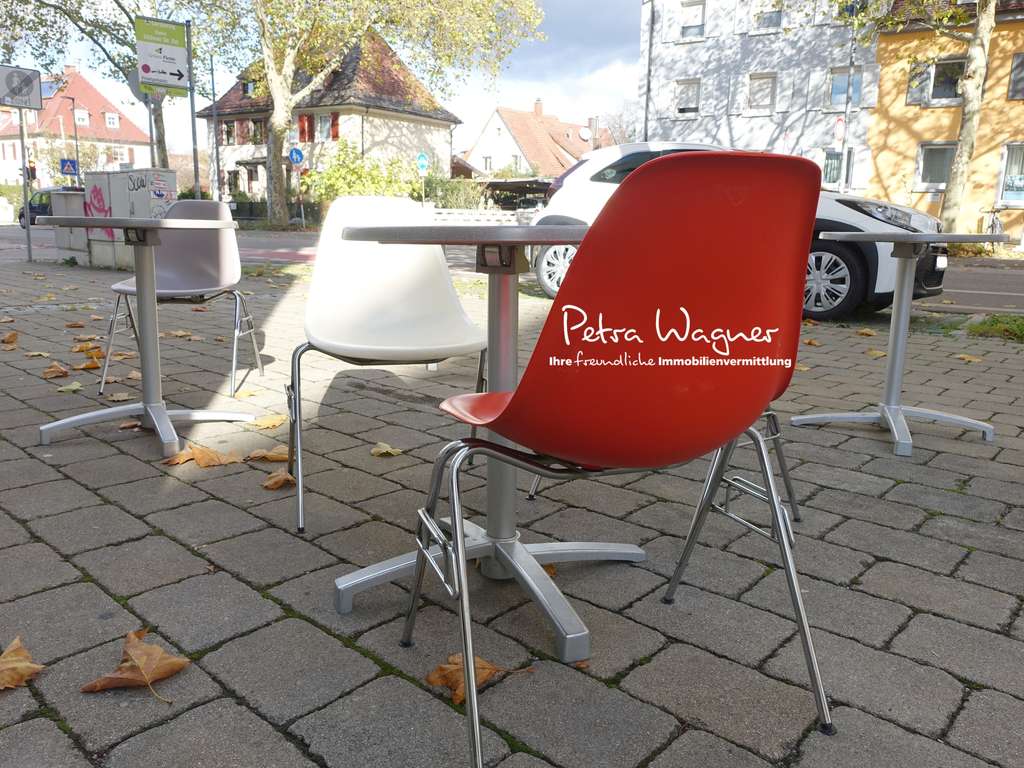 Klein, fein, sichtbar: tolle, moderne Laden-/Gewerbefläche, praktisch mit Kfz-Außenstellplatz