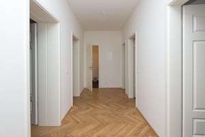 Gelegenheit! charmante 4- Zimmerwohnung in Leipzig Schleußig + schöner Grundriss + gute Ausstattung – Die vollständige Adresse der Immobilie erhältst du vom Anbieter., 4229 Schleußig, Leipzig – Vorschaubild 2