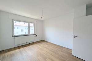 Erstbezug nach Sanierung - Helle 3-Zim.-WHG mit Wintergarten in attraktiver Lage von Bad Cannstatt – Die vollständige Adresse der Immobilie erhältst du vom Anbieter., 70374 Schmidener Vorstadt, Stuttgart – Vorschaubild 4