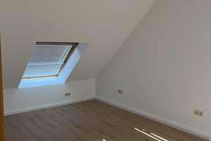 Schönes 4-Zimmer-Reihenhaus in Düsseldorf Wittlaer  – Die vollständige Adresse der Immobilie erhältst du vom Anbieter., 40489 Wittlaer, Düsseldorf – Vorschaubild 19