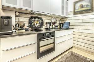 Stilvolle Altbauwohnung auf 108 m² Wohnfläche mit zwei Balkonen für Eigennutzer oder Anleger – Die vollständige Adresse der Immobilie erhältst du vom Anbieter., 14469 Nauener Vorstadt, Potsdam – Vorschaubild 5