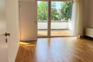 Villa im Zooviertel bietet ruhiges Wohnen im 1. OG mit neuem Duschbad, Parkett, EBK, gr. Südblk + TG