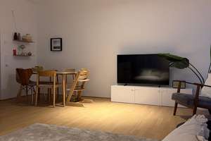 Wohnung mit großem  Balkon  EBK TG-Stellplätze – Augustastraße 12, 65185 Südost, Wiesbaden – Vorschaubild 5