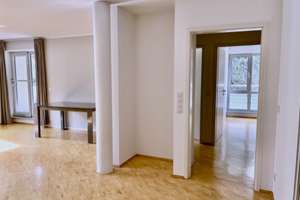 Exklusive 3-Zimmer Wohnung provisionsfrei mit Loggia, Einbauküche und TG-Stellplatz in Lindenthal – Die vollständige Adresse der Immobilie erhältst du vom Anbieter., 50935 Lindenthal (Ortsteil), Köln – Vorschaubild 4