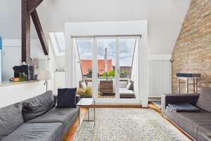 Exklusives Dachgeschoss-Penthouse am Rüdesheimer Platz – Terrasse, Balkon & Sauna