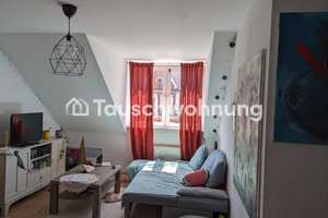 Tauschwohnung: Helle, zentrale 2 Zimmer DG Wohnung gegen 3 Zimmer im Grünen