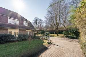 Stilvoller Charme trifft auf Moderne - modernes Wohnen nach Kernsanierung – Die vollständige Adresse der Immobilie erhältst du vom Anbieter., 50996 Hahnwald, Köln – Vorschaubild 2
