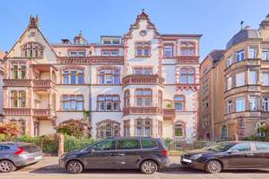 Altbaujuwel in der Heidelberger Weststadt: repräsentative 6-Zimmer-Wohnung mit Stellplatz und Balkon – Die vollständige Adresse der Immobilie erhältst du vom Anbieter., 69115 Weststadt, Heidelberg – Vorschaubild 2