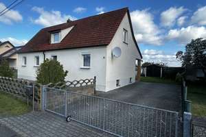 Einfamilienhaus mit 129 m² Wohnfläche in Schraden mit großem Grundstück 