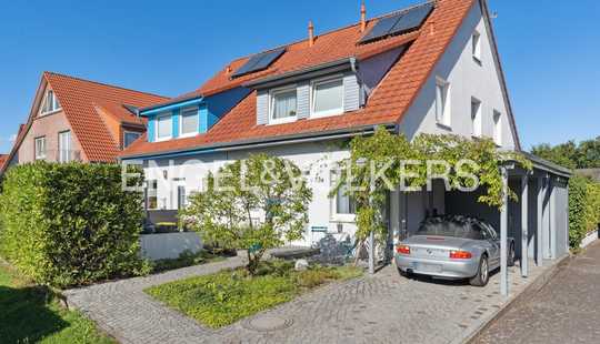 Bild von Ihr neues Zuhause: Doppelhaushälfte mit Charme, Komfort und bezauberndem Garten