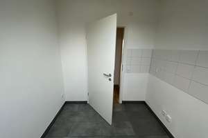Sonnige 1-Zimmer-Dachgeschosswohnung mit Balkon in Krefeld – Viktoriastr. 138, 47799 Cracau, Krefeld – Vorschaubild 14