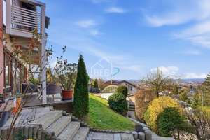 Großzügige Villa mit Einliegerwohnung, Pool und Panoramablick am Fuße der Achalm – Die vollständige Adresse der Immobilie erhältst du vom Anbieter., 72760 Reutlingen-Mitte, Reutlingen – Vorschaubild 4