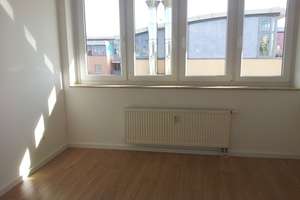DI - schöne 4-Zimmer-Wohnung mit Panoramablick und Balkon – Gartenstraße 17, 14476 Fahrland, Potsdam – Vorschaubild 7