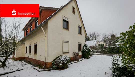 Bild von Schwalbach am Taunus: Sanierungsbedürftiges Einfamilienhaus mit großem Grundstück und Entwicklung