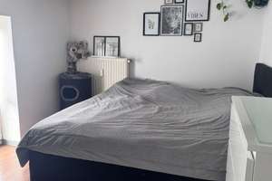 *ab 01.08.*  3-Zimmer-Dachgeschoßwohnung mit bodentiefen Sprossenfenstern und Balkon – Fröbelstr. 94, 47053 Hochfeld, Duisburg – Vorschaubild 9