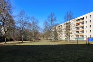 Kurzfristig bezugsfertig: Gepflegte 4-Zimmer ca. 70 m² Wohnung mit zwei Balkonen in Berlin-Marzahn – Die vollständige Adresse der Immobilie erhältst du vom Anbieter., 12619 Hellersdorf, Berlin – Vorschaubild 15