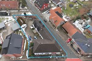Renditestarke Kapitalanlage: Gepflegtes Mehrfamilienhaus mit 5 Wohneinheiten & 3 Gewerbeeinheiten ! – Die vollständige Adresse der Immobilie erhältst du vom Anbieter., 27383 Scheeßel – Vorschaubild 1