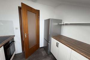 Hübsche 3 Zi- DG Wohnung mit EBK, Balkon und Einzelgarage in Leutenbach – Die vollständige Adresse der Immobilie erhältst du vom Anbieter., 71397 Leutenbach – Vorschaubild 7