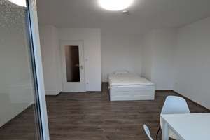 Sonnige 1-Zi-Wohnung mit Balkon, möbliert mit voll ausgestatteter Küche – Alter-St.-Georgs-Platz 9, 80809 Am Riesenfeld, München – Vorschaubild 4