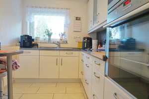 Familienglück! Top gepflegtes Reihenmittelhaus in guter Lage von Langenfeld – Haus-Gravener-Str. 123a, 40764 Mettmann (Kreis) – Vorschaubild 12