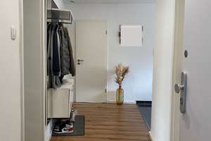 Modern wohnen zwischen Stadt & Natur – kernsanierte 3-Zimmer-Wohnung mit Balkon & Stellplatz – Rabenbergstraße 47, 38444 Rabenberg, Wolfsburg – Vorschaubild 1
