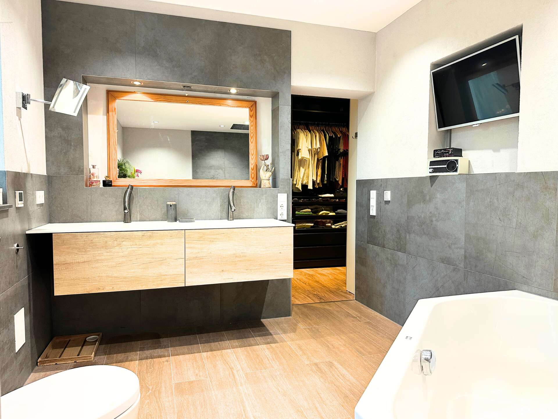 Immobilie in Erzhausen - VIEL PLATZ FÜR FAMILIE, HOME OFFICE & GÄSTE: Modernisiertes EFH +  Einliegerwohnung (vermietet) - Bild 24