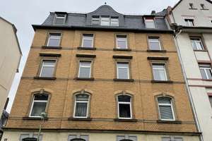 Ruhig gelegene Altbau Wohnung mit Blick ins Grüne