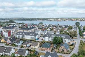 Exklusive 2-Raum- Dachgeschosswohnung, Aufzug, Duschbad, Abstellraum, Terrasse