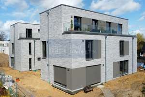 Moderne Doppelhaushälfte mit PV, Wärmepumpe und Garten in Wedel – Steinberg 30, 22880 Wedel – Vorschaubild 1