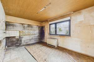 Handwerker aufgepasst! | Sanierungsbedürftiges EFH mit praktischem Grundriss | Ruhige Lage – Die vollständige Adresse der Immobilie erhältst du vom Anbieter., 74850 Schefflenz – Vorschaubild 6