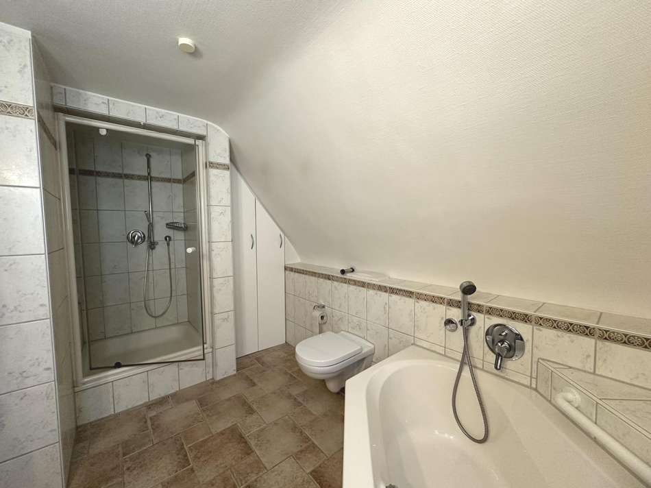 Badezimmer DG