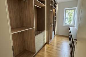 Top-Rendite im Südviertel: Sanierte 3-Zi.-Wohnung, 1.200€ Kaltmiete, Günstiges Hausgeld! – Dreilindenstrasse 105, 45128 Südviertel, Essen – Vorschaubild 2