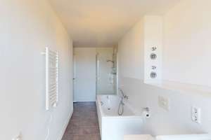 Ankommen in den Arkaden: Stilvolle 3-Zimmer-Wohnung mit Innenhof-Balkon – Renettenstr. 27, 60435 Preungesheim, Frankfurt am Main – Vorschaubild 10