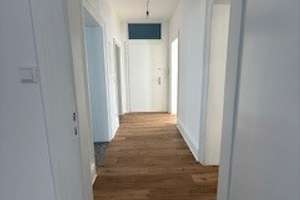 kernsanierte 4 Zimmer Altbau Wohnung mit Balkon zu vermieten – Rheinstraße 89, 65185 Mitte, Wiesbaden – Vorschaubild 8