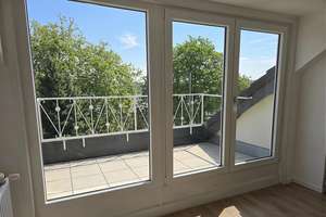 Provisionsfrei & Erstbezug nach Sanierung - Balkon ins Grüne - Energieklasse B – Die vollständige Adresse der Immobilie erhältst du vom Anbieter., 42651 Solingen-Mitte, Solingen – Vorschaubild 3