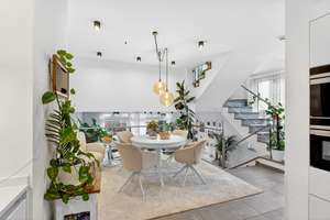 Exklusives Splitlevel-Reiheneckhaus in Top-Lage mit traumhaftem Garten - Nähe Uniklinikum
 – Die vollständige Adresse der Immobilie erhältst du vom Anbieter., 89075 Eselsberg, Ulm – Vorschaubild 2