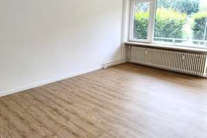 Gut geschnittene 3-Zimmerwohnung in zentraler Lage - courtagefrei