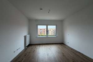Lichtdurchflutete 3-Zimmer Wohnung mit großer Loggia – Iris-Runge-Platz 11, 30539 Mittelfeld, Hannover – Vorschaubild 3