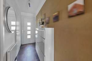 Bremen-Arsten: Modernes und energieeffizientes Reihenhaus in familienfreundlicher Lage – Die vollständige Adresse der Immobilie erhältst du vom Anbieter., 28279 Arsten, Bremen – Vorschaubild 2