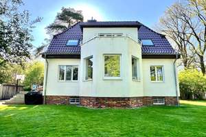 Exklusives Einfamilienhaus zur Miete: voll möbeliert mit Kamin und Sauna – Die vollständige Adresse der Immobilie erhältst du vom Anbieter., 16515 Oranienburg – Vorschaubild 7